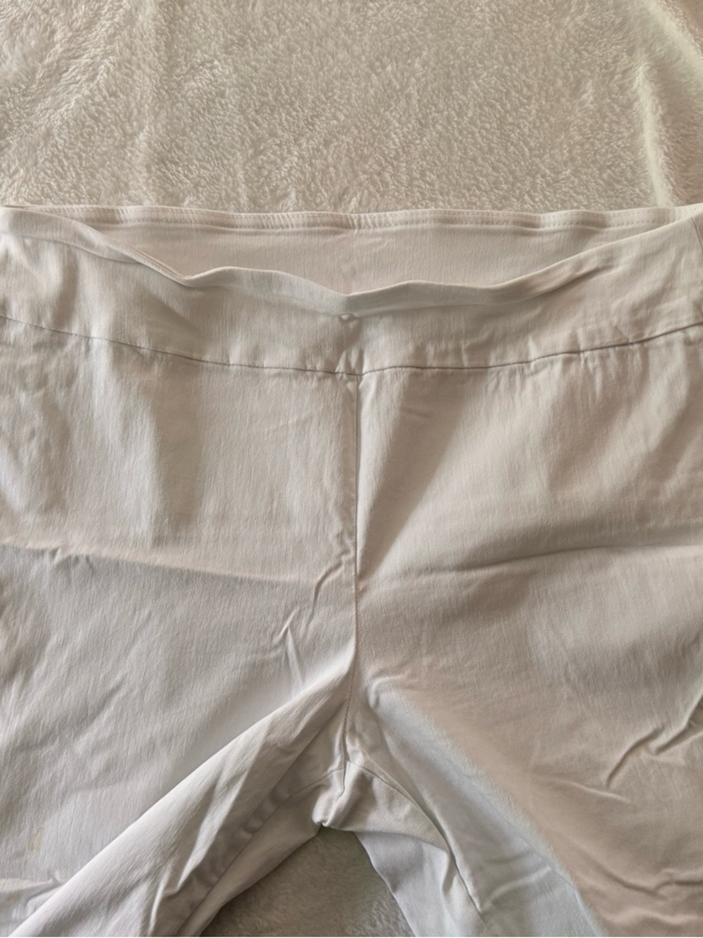Ruby Rd White Stretch Capris Size 16 - Picture 3 of 5
